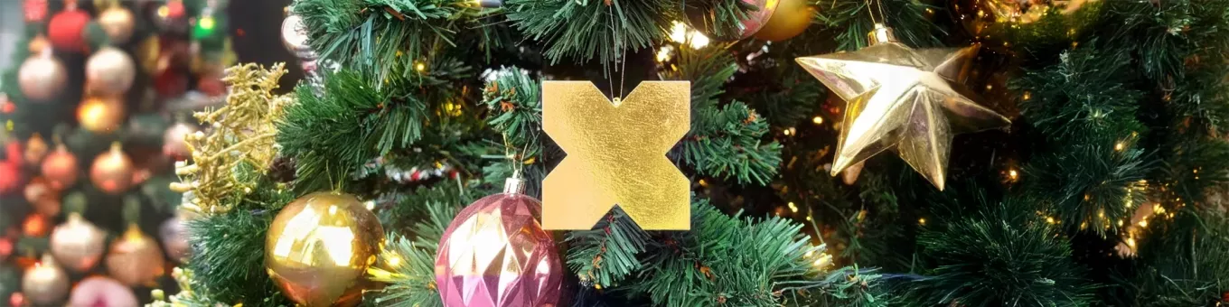 Pluxee X als Christbaumschmuck