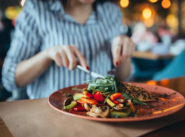 Lecker Essen mit dem Pluxee Restaurant Benefit