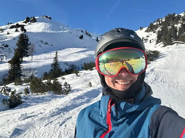 Beim Skifahren kann Pluxee CEO Andreas Sticha die Akkus aufladen