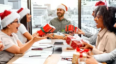 Pluxee Geschenk Benefits sind die perfekten Last Minute Geschenke für Mitarbeiter